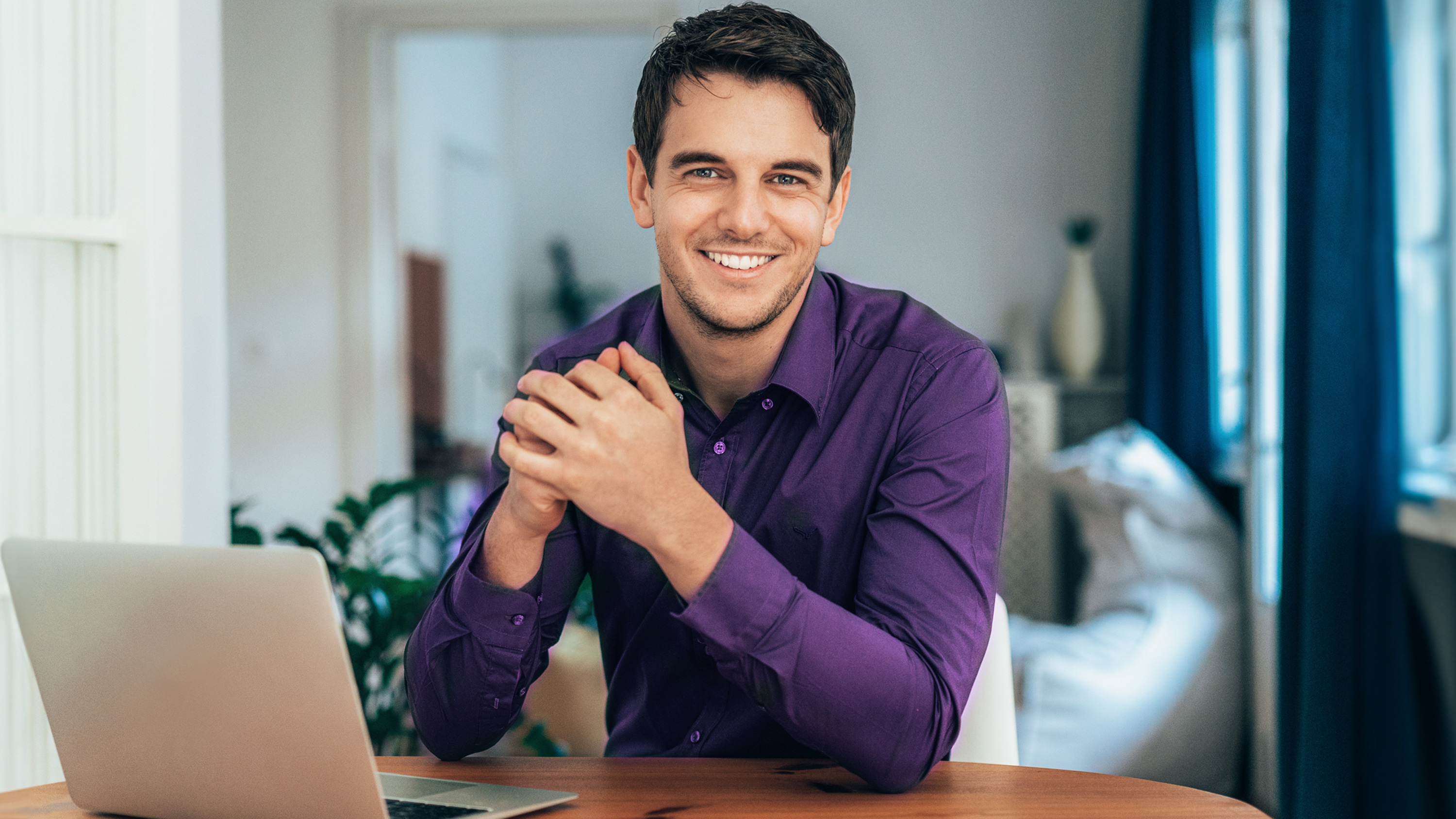 Achieve a Brighter, Whiter Smile with Our Advanced Whitening Treatments